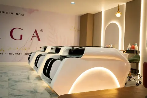 Manicure & Pedicure